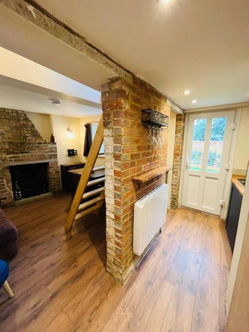 Cute And Cosy Little Cottage Heathfield Esterno foto
